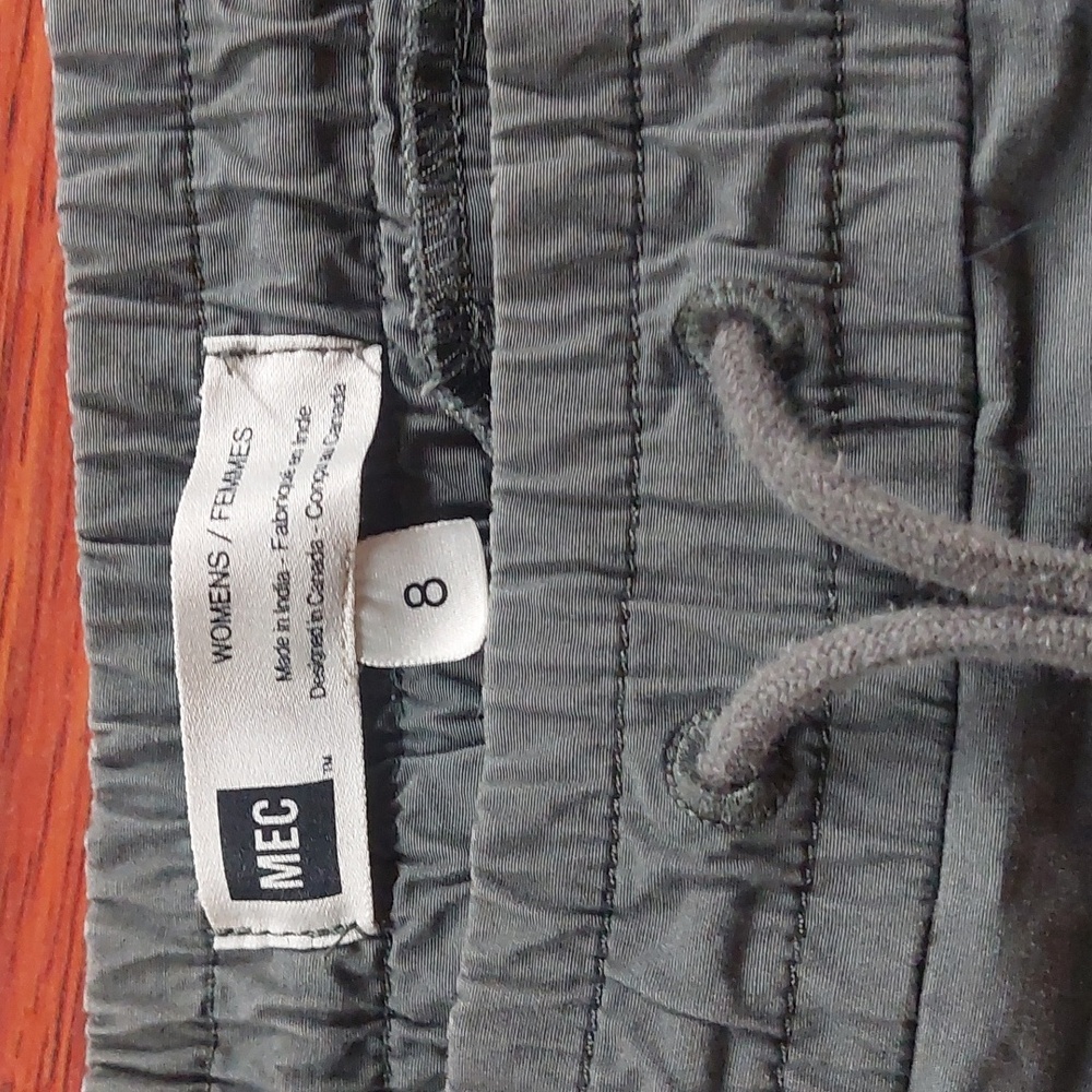 MEC‎ capris - Picture 2 of 6